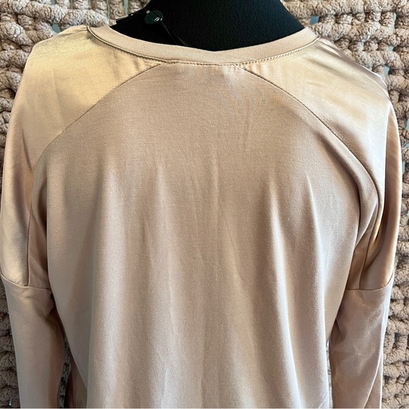 Charlies B Satin Look Jersey Knit Top Truffle Color Size Small NWT - Picture 9 of 16